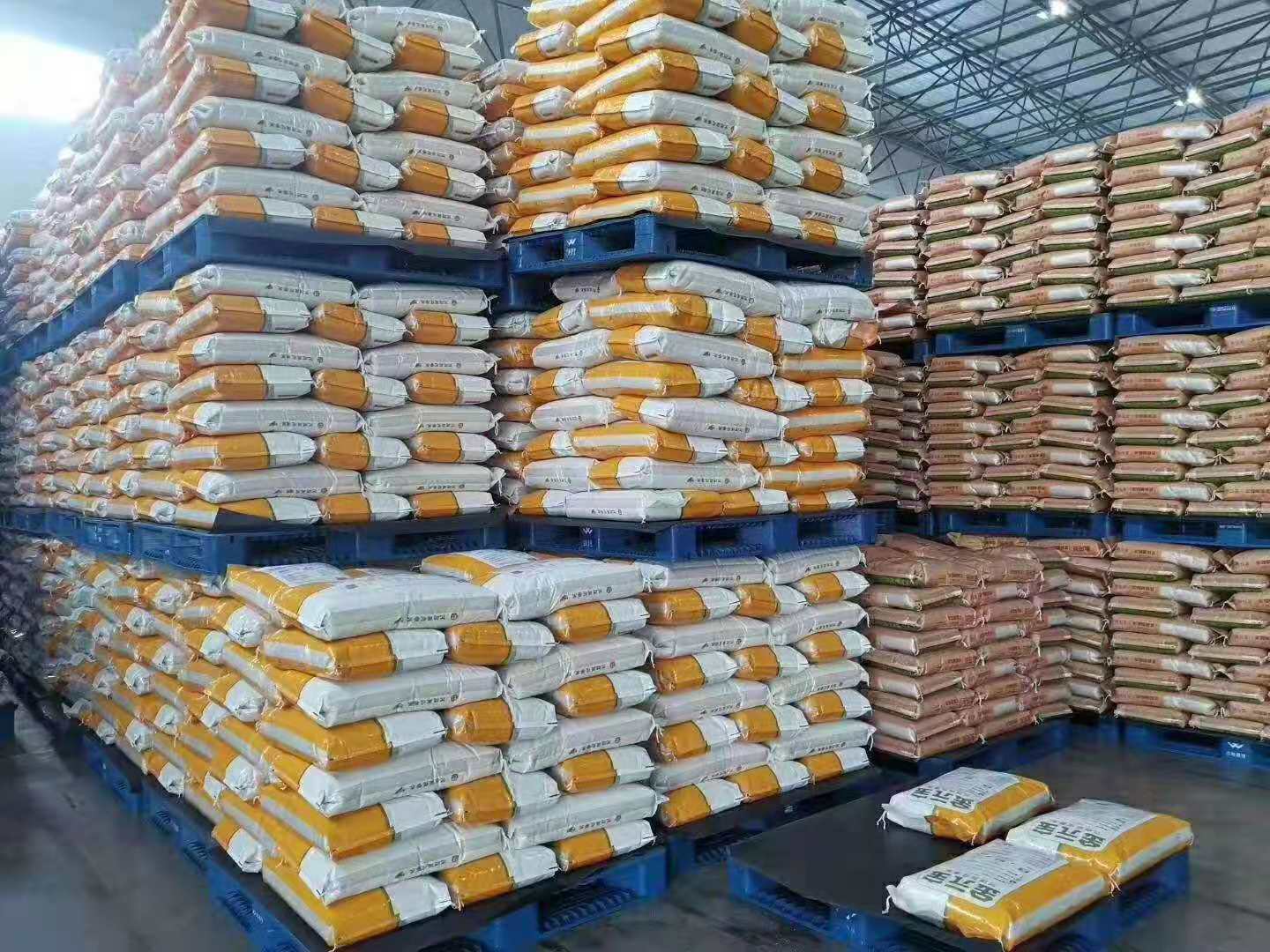 1743041107140723.jpg 金元宝大米仓库码垛应用.jpg